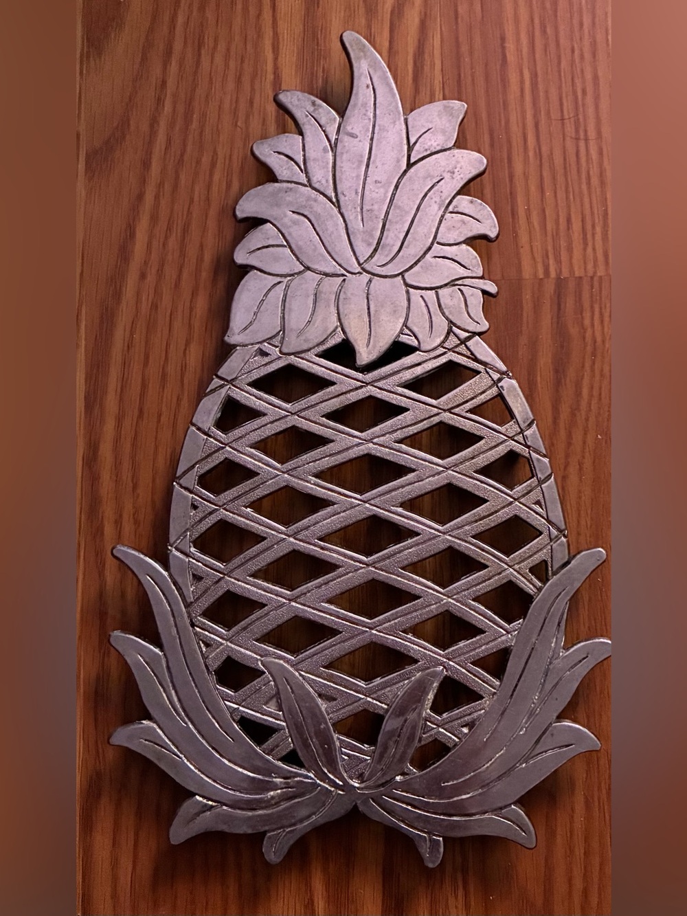 Decorative Pineapple Trivet/Wall Accent in Metallic Gold